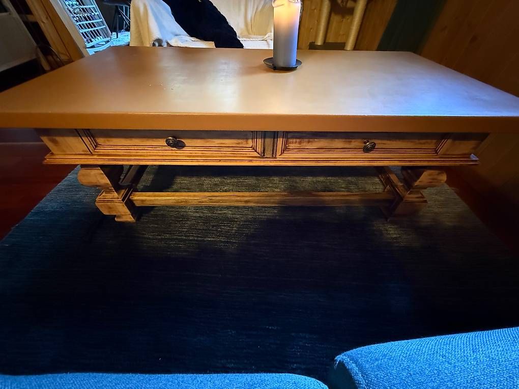Tische:  Belle table basse en bois  style chalet – Gebraucht aus Les Posses-sur-Bex von iri_k9sv
