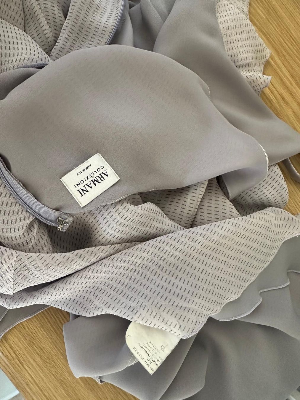 Armani Vestiti: Seidenkleid von ARMANI – Usato da Neuhausen venduto da Lechasseur 3