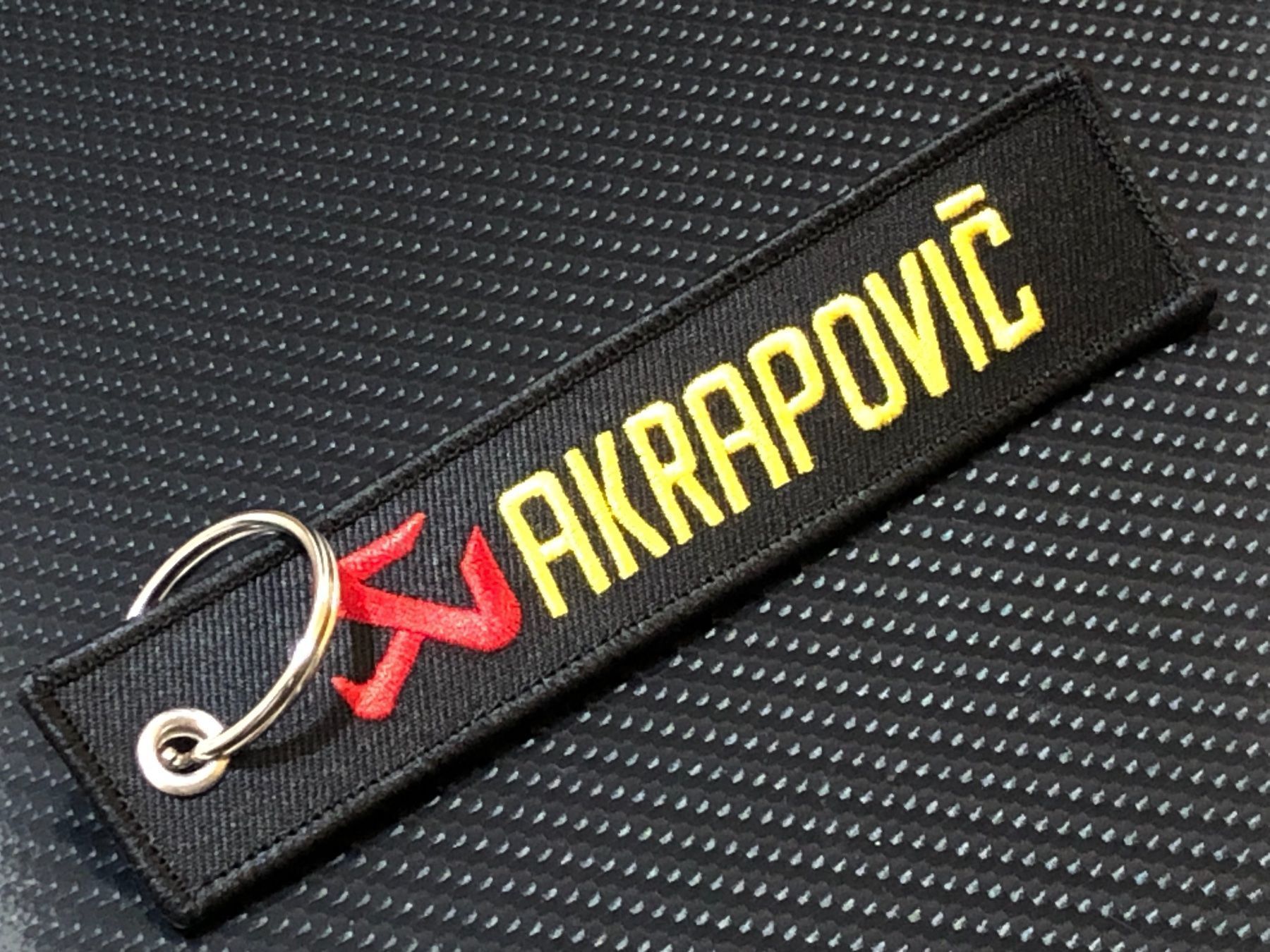 Schlüsselanhänger & - bänder: Motorradschlüsselanhänger Akrapovic – Neu (gemäss Beschreibung) aus Horw von peg_v7h6