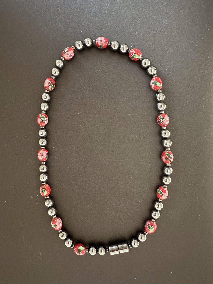 Catenine: Perlenkette Hämatit mit Cloisonné  – Usato da Zollikon venduto da pan_8jtm 3