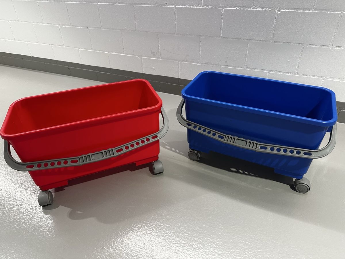 Sonstiges für Haushalt & Wohnen: Mopp Set mit 2 Eimern und 2 neuen Lappen – Gebraucht aus Wollerau von HuberN 1