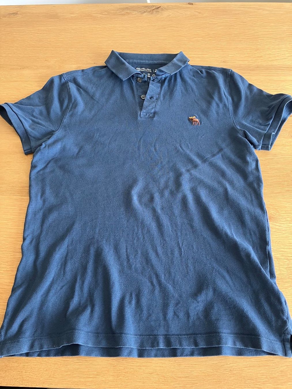 Abercrombie Polo-Shirts: Poloshirt, Marke "Abercombie", Grösse M – Gebraucht aus Oberrieden von MarkF1 1