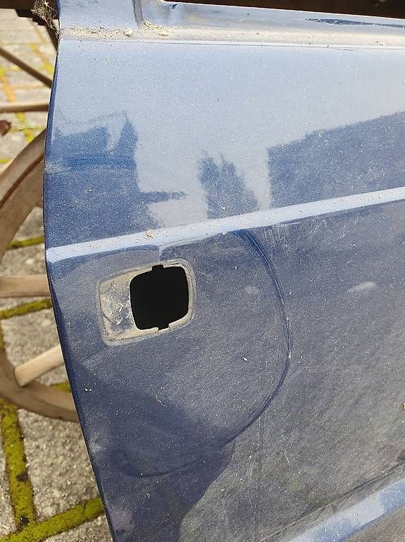 Fiat Tutti pezzi di ricambio auto: Fiat Panda 141 Türe rechts – Usato da Mels venduto da Eventuell3 3