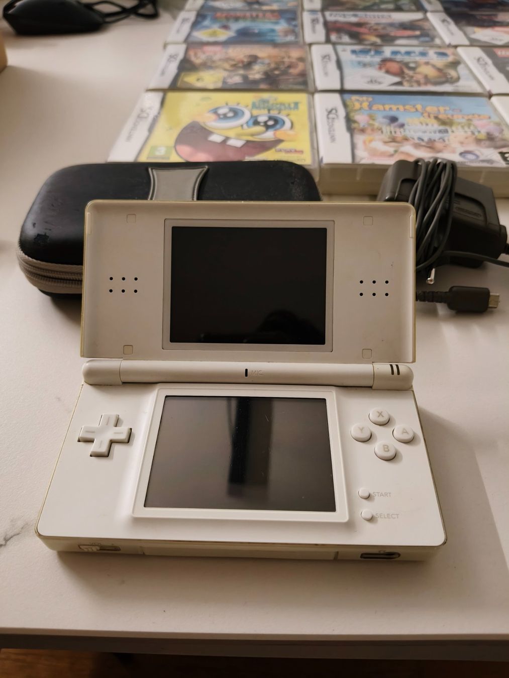 Nintendo Konsolen: Nintendo DS Lite Bundle, 2 Konsolen & 12 Spiele – Gebraucht aus Oensingen von ece_8k7q 6