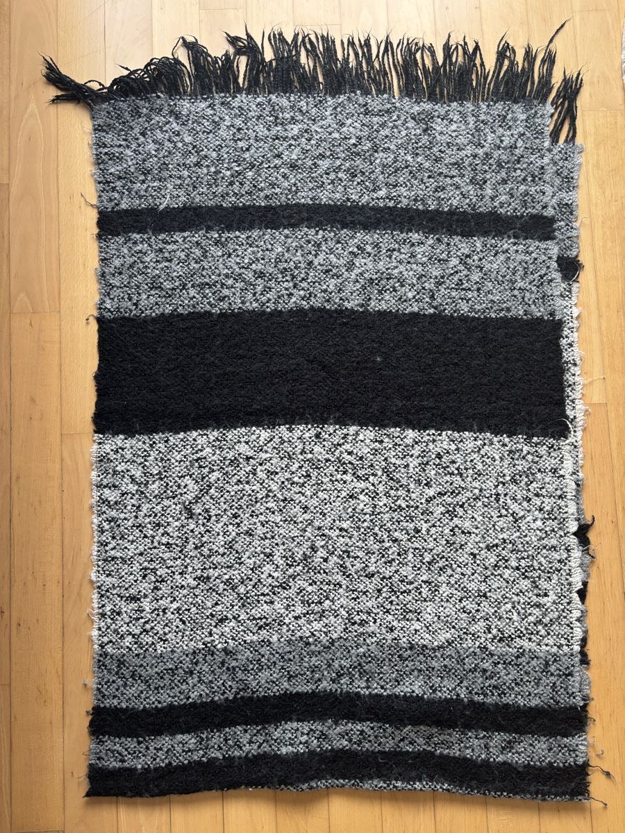 Foulard & Sciarpe: Warmer Winter Schal - Schwarz/Grau – Usato da Luzern venduto da Pflanzen-Mama 1