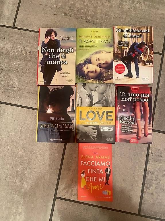 Libri: Vendo romanzi  – Usato da Personico venduto da mel_v7hz
