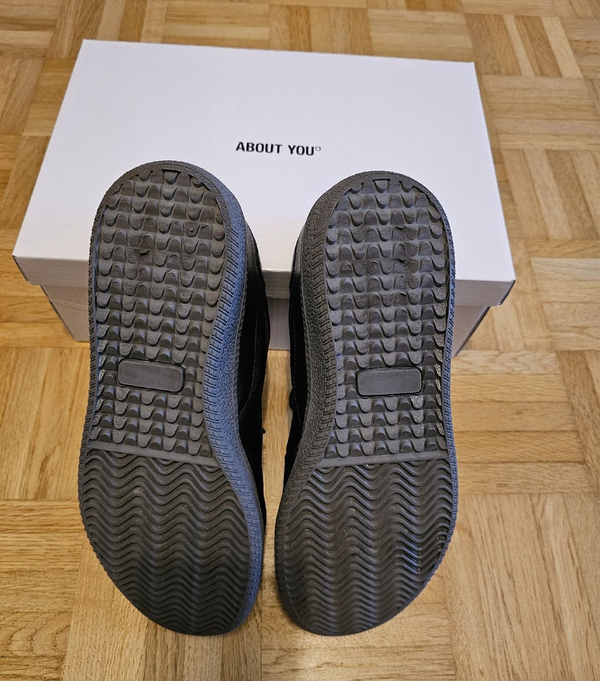 Scarpe da donna: About You Damen-Sneaker Gr. 39 – Nuovo (secondo la descrizione) da Neuenegg venduto da butterfly898 6