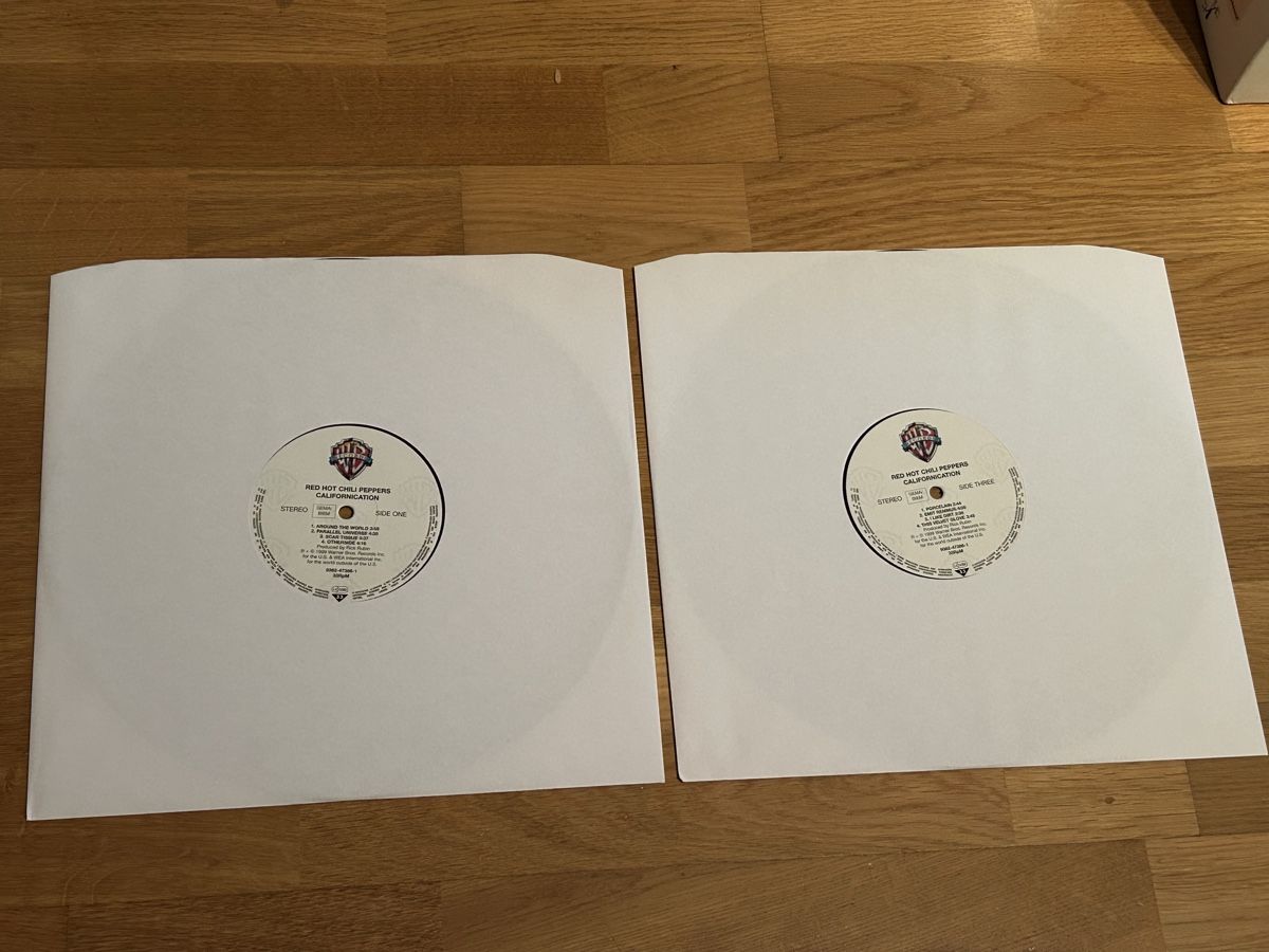 Dischi in vinile: Red Hot Chili Peppers. Californication – Usato da Faulensee venduto da Mizuno06 2