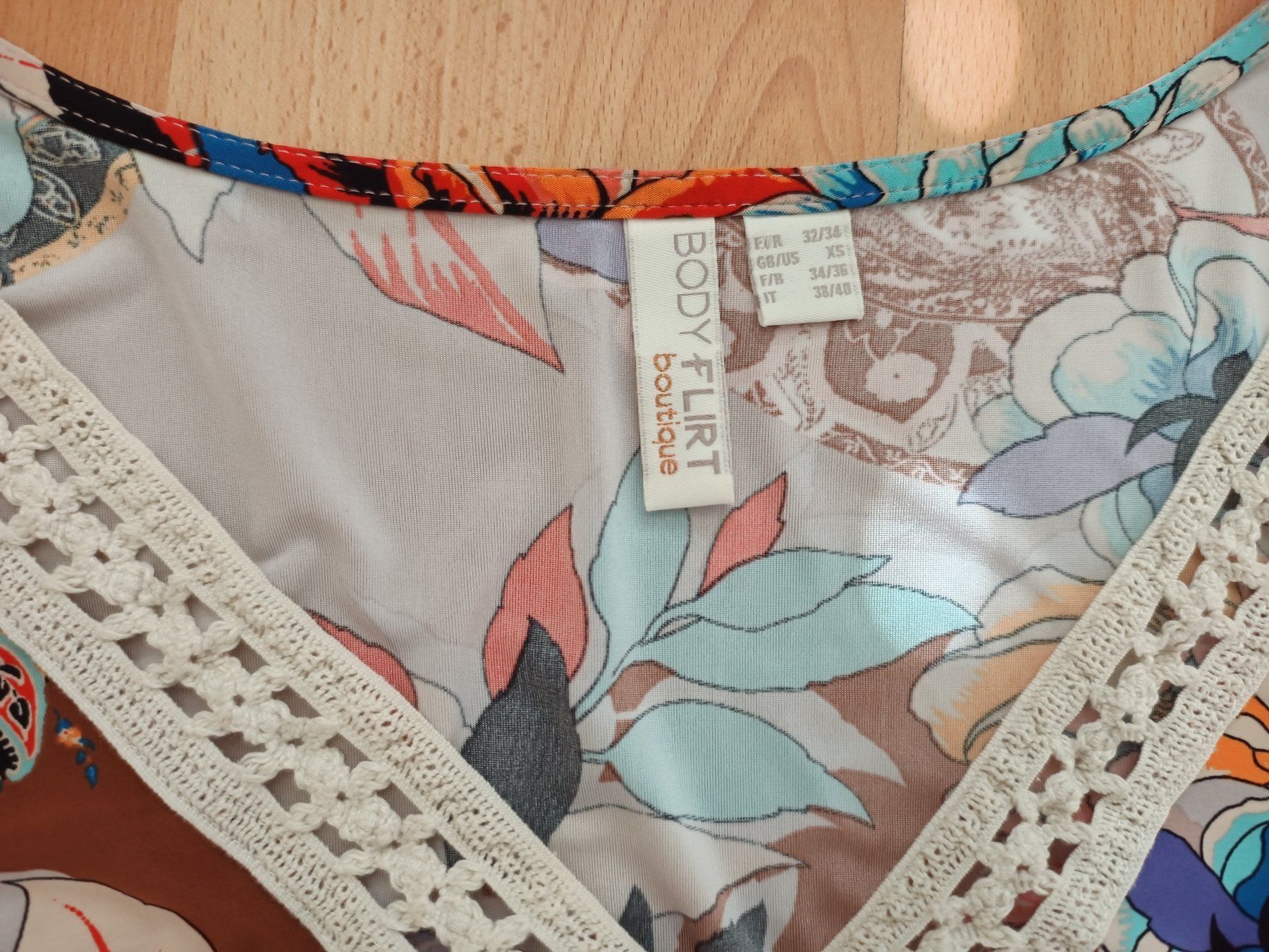 Lotti di vestiti: 4 Sommerkleider grösse XS – Usato da Pfäffikon SZ venduto da Elendir 4