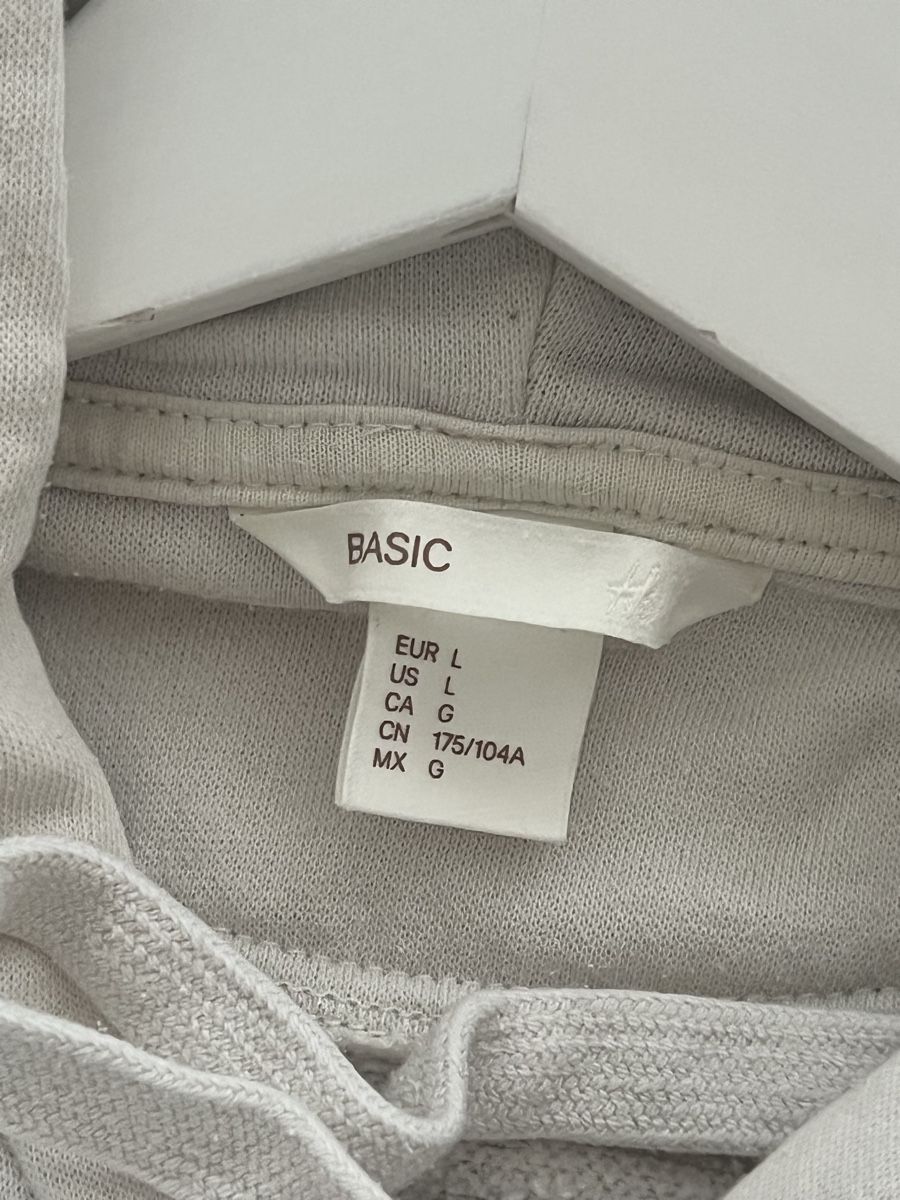H&M Maglioni & Felpe: Kapuzenhoodie BASIC H&M – Usato da Stetten AG venduto da Kerstin_W 1