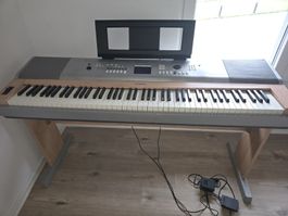 E-Piano YAMAHA