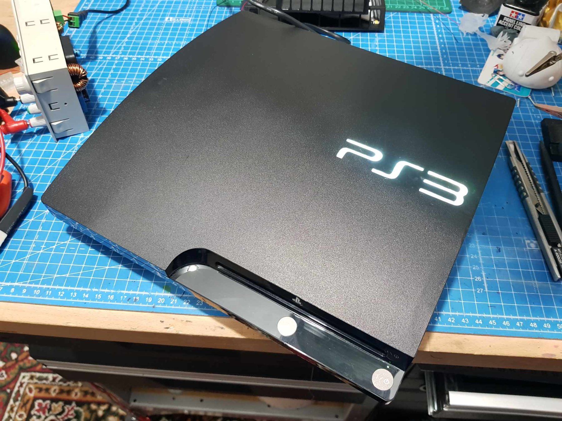 Sony Konsolen: Case Modded Ps3™ Slim Console – Gebraucht aus Schwyz von