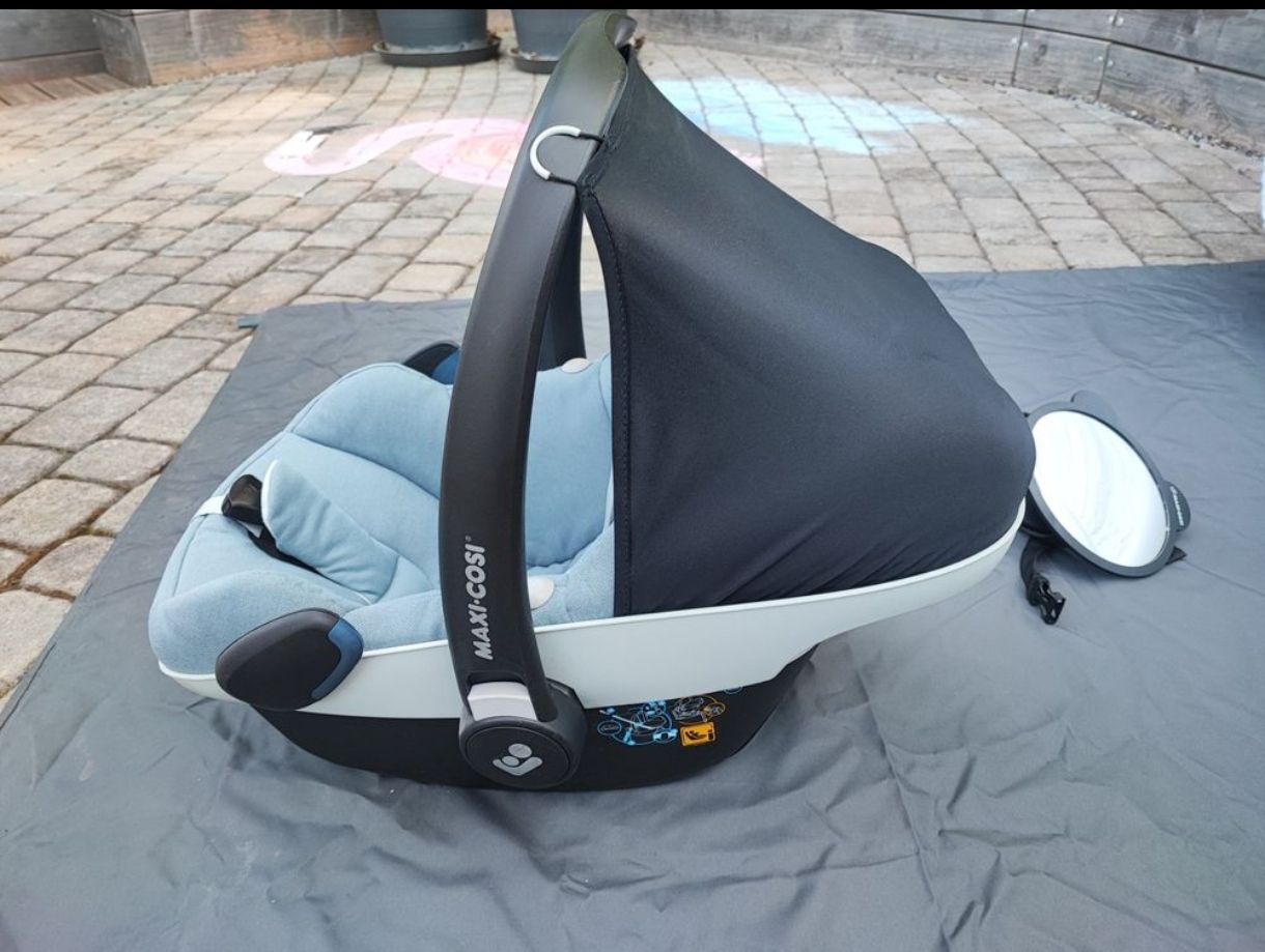 Maxi-Cosi Seggiolini per auto: MAXI COSI Pebble Pro i-Size Babyschale – Usato da Eich venduto da Exige_S 1