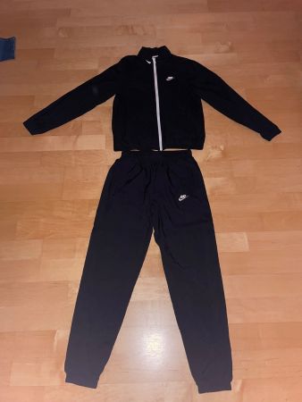 Nike Tracksuit schwarz Gr. S