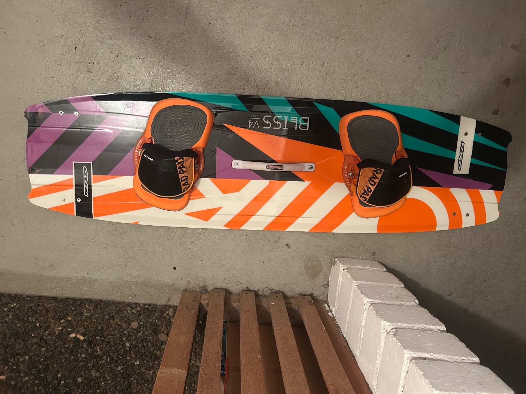 Kite: Kiteboard RRD Bliss V4 – D'occasion à Bern par Thewailer