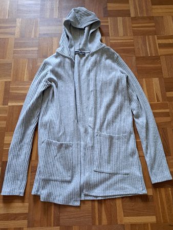 Damen Strickjacke mit Kapuze Grösse 158 - 164!