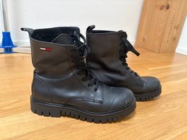 schwarze Stiefeletten, Tommy Hilfiger, Gr. 39