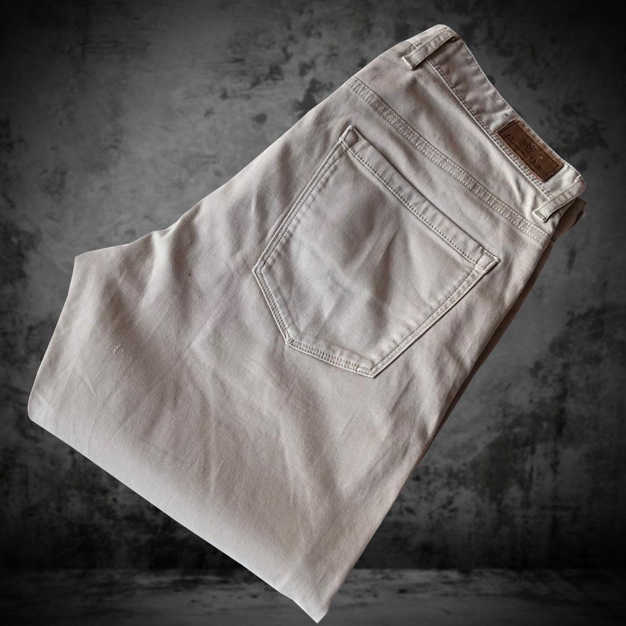 Massimo Dutti Pantaloni: Pants Massimo Dutti Beige Men 30 – Usato da Genève venduto da ang_7j7j 7