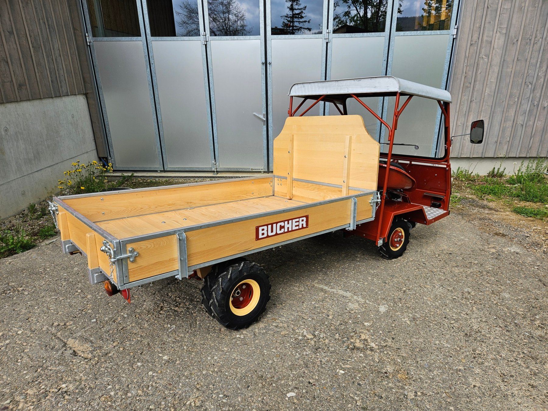 Bucher Trattori: Bucher Transporter TR 800  Oldtimer, Rarität – Usato da Anwil venduto da Phippe02 2