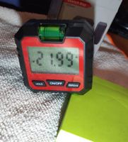 NEU Digitaler Winkelmesser und Wasserwage
