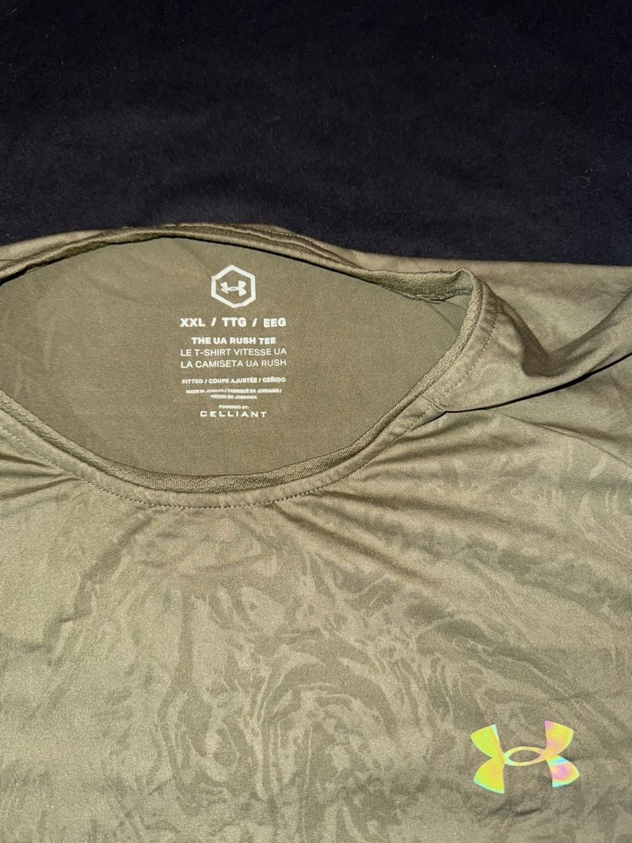 Under Armour T-shirt: Under Armour Shirt, XXL – Usato da Wettingen venduto da Chuljaa 1
