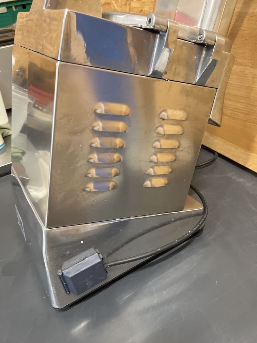 Bartscher Appareils de cuisine: Gemüseschneider Bartscher GMS601 inkl.5 Scheiben – D'occasion à Dittingen par Cervolino77 6