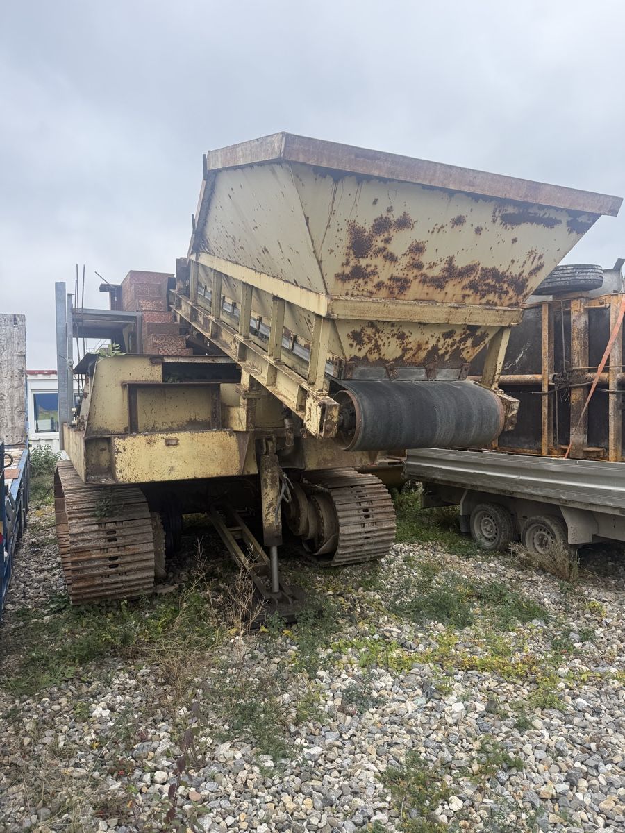 Toutes les machines: Steinbrecher ca 24 Tonnen – D'occasion à Niederbipp par baggerch 8