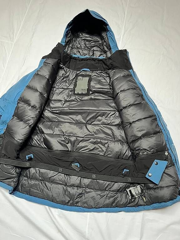 Burton Vestes: Burton AK Downjacket – D'occasion à Embrach par lgigon 2