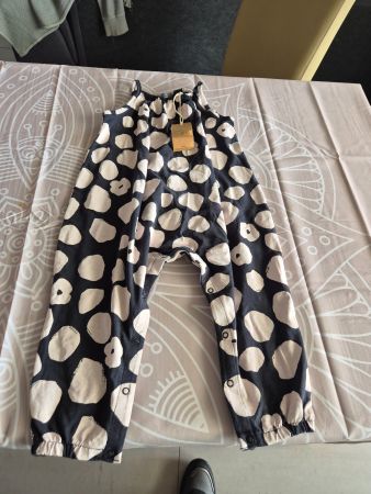 TollerJumpsuit von der Marke Next. Grösse 2-3Jahre Neu .