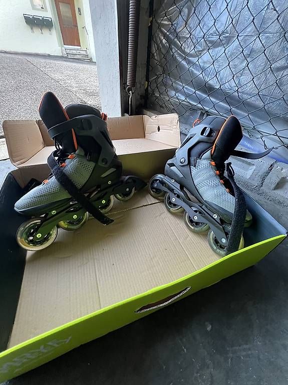 Pattini in linea & Pattini a rotelle: Rollerblade Neu Sirio 90 Gr.45 – Nuovo (secondo la descrizione) da Günsberg venduto da art_bjn8 2