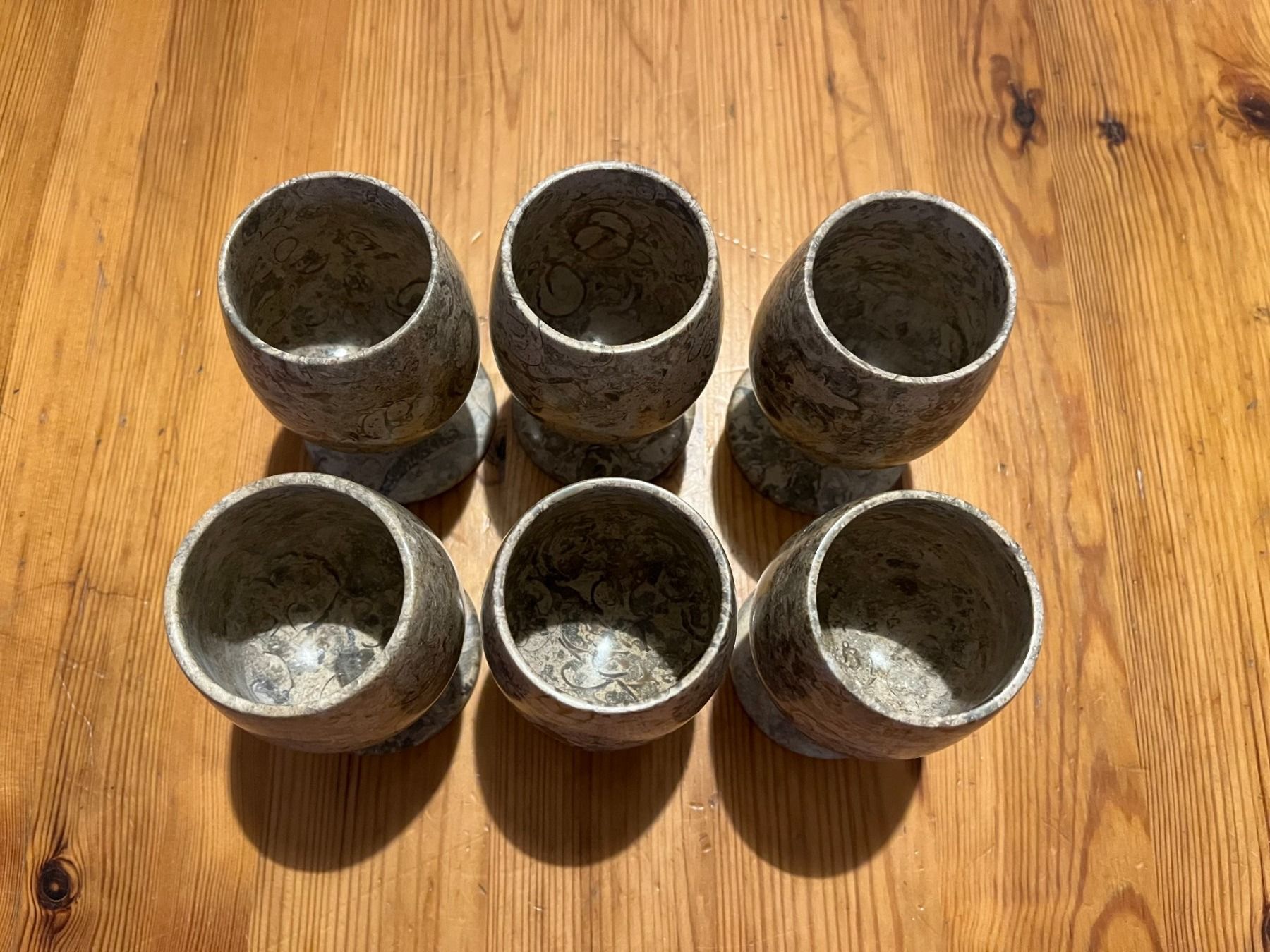 Tazze: Trinkbecher aus Stein – Nuovo (secondo la descrizione) da Nesslau venduto da Meshiska