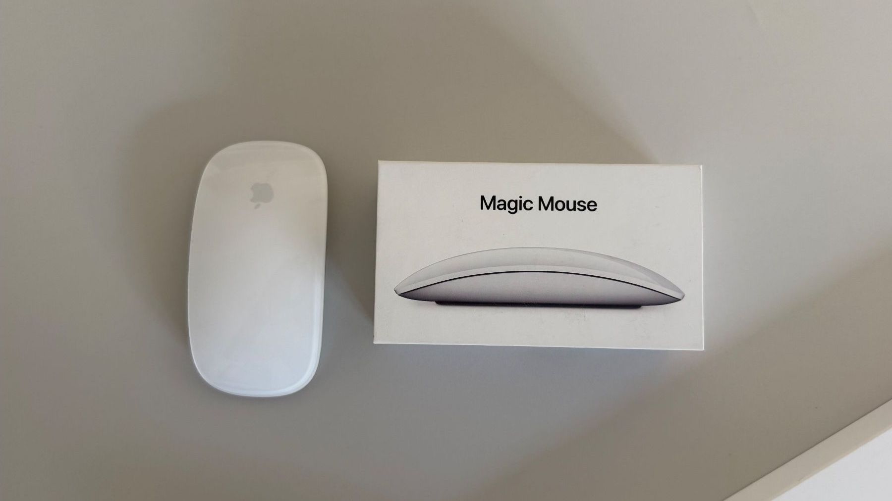 Apple Tastiere: Apple Magic Keyboard mit Touch ID + Magic Mouse inkl. OVP – Usato da Pratval venduto da Janinho_13 1