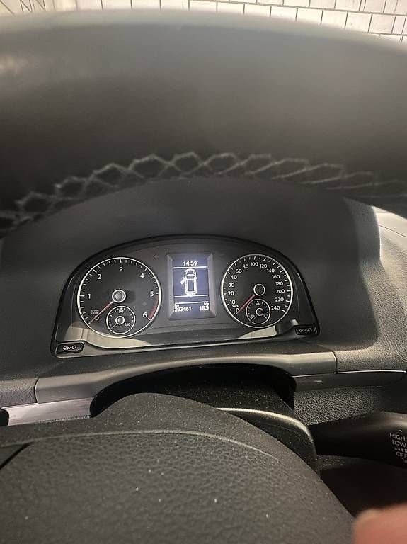 Autos: VW Touran 2.0 TDI DSG – Gebraucht aus Seon von ish_f2fn 4