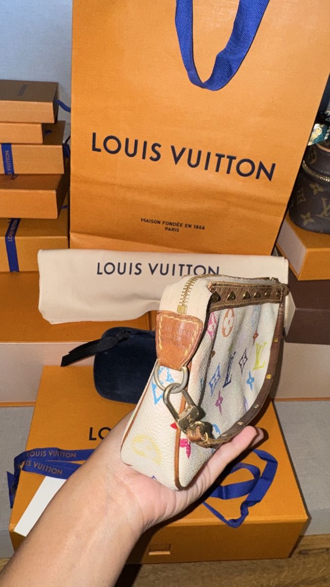 Louis Vuitton Sacs femmes: Louis Vuitton Pochette multicolor 2004 – D'occasion à Widnau par Pukpan_99 2