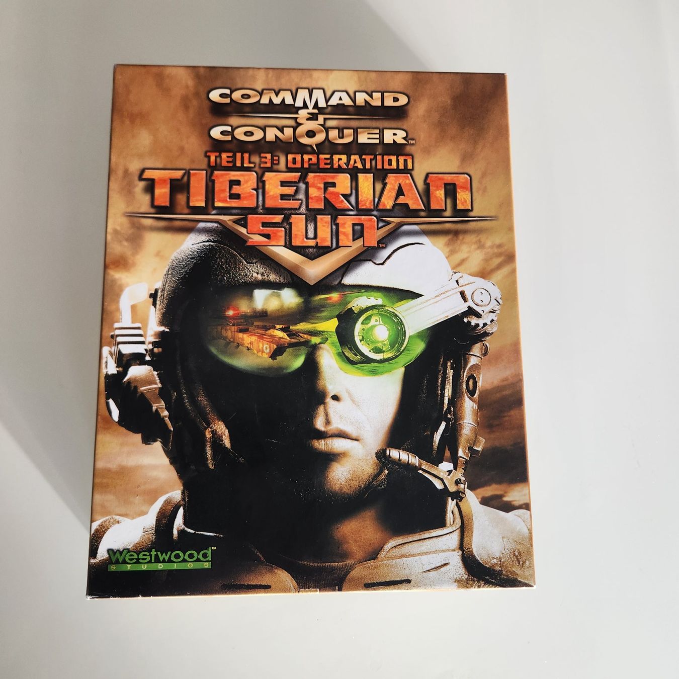 Giochi: Command & Conquer Tiberian Sun Big Box komplett CDs wie Neu – Usato da Altendorf venduto da keskomat