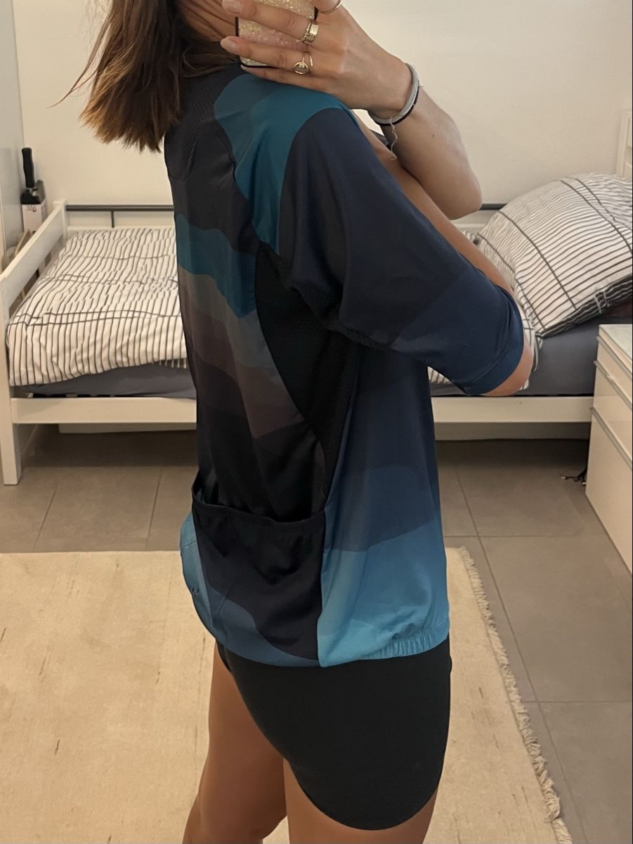 Craft Canottiere & Pantaloni: Neuf - Maillot de vélo Craft taille L  – Nuovo e nell'imballaggio originale da Aigle venduto da sow_m7gm 7