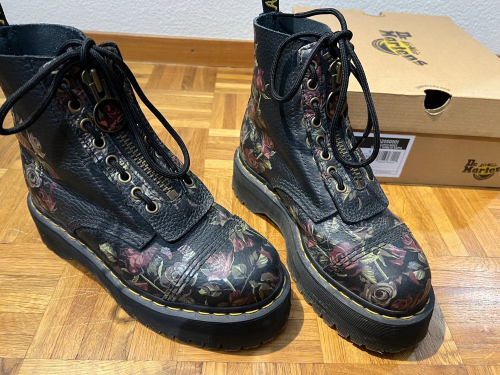 Dr. Martens Sinclair Decayed Roses 39 (Gebraucht) in Monthey für CHF 79 ...