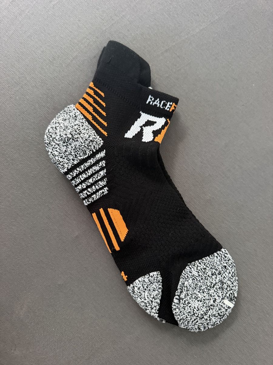 Socken: Renn Socken RaceFeet  – Neu und originalverpackt aus Jegenstorf von Lubek-Automobile 2