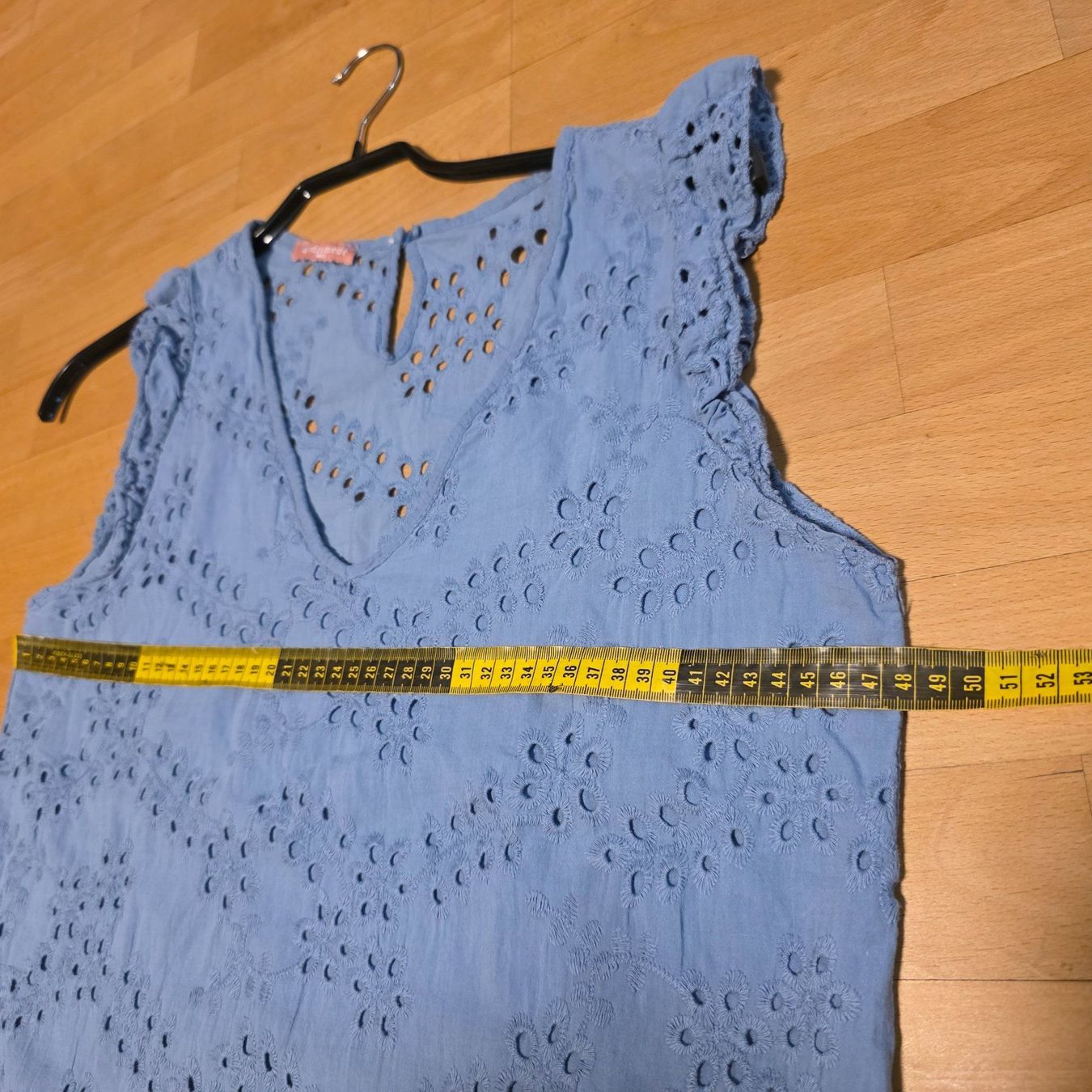 Camicette: Sommerbluse Gr.M Hellblau Baumwolle Lochstickerei – Usato da Wald ZH venduto da CapLux 2