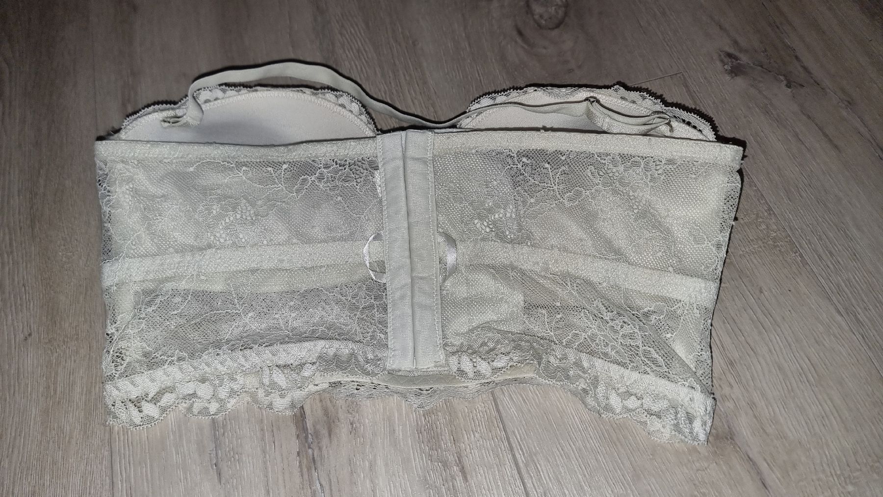 Sonstige Unterwäsche: Spitzen Bustier Corsage Neckholder Grösse S beige/weiss – Gebraucht aus Wigoltingen von Zuckerfee84 1