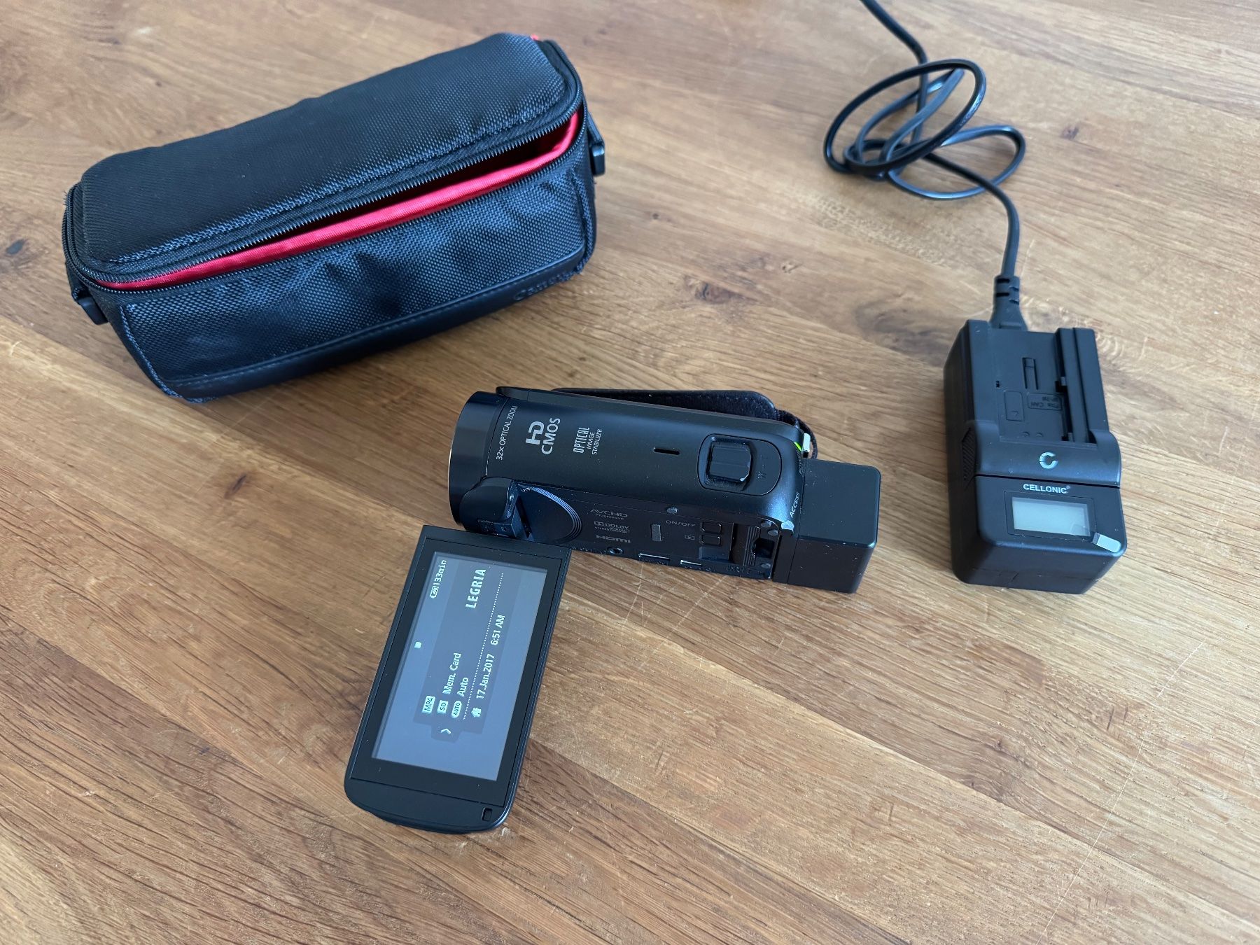 Canon Camcorder: Canon LEGRIA HF R806 – Neu (gemäss Beschreibung) aus frauenfeld von pipi018 1