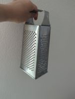 Raffel Hobel 4-seitig Edelstahl Haushalt guter Zustand