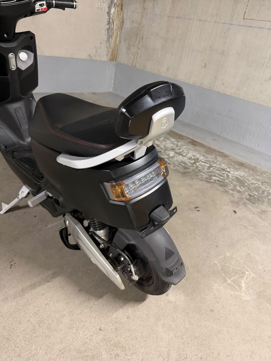 Vespino Scooters: E-Roller Vespino 7i – D'occasion à Rüti ZH par havana02 3