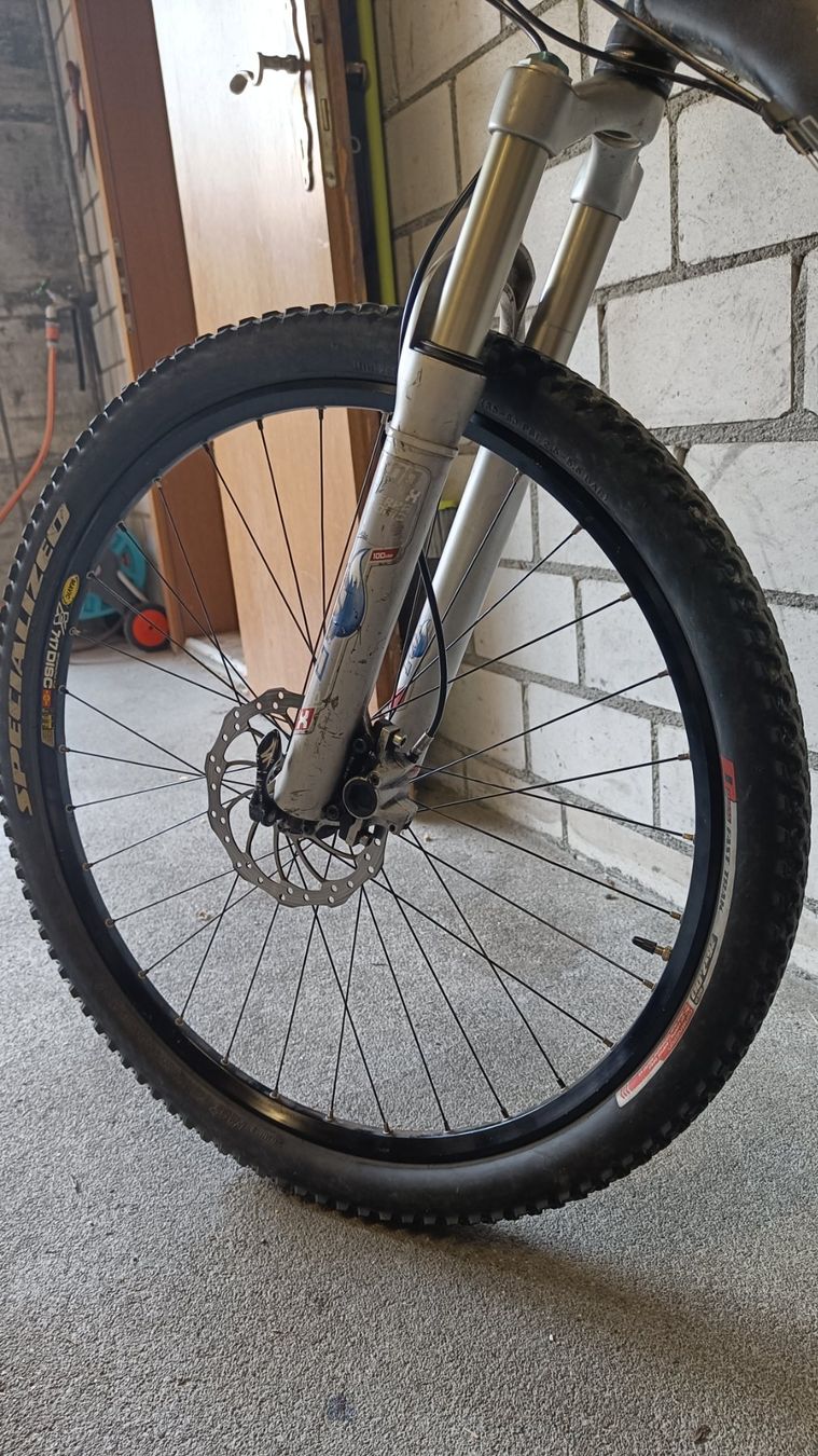 Specialized Velos: Specialized Epic Marathon, Rahmengrösse M – Defekt aus Jenins von schmid2000 3