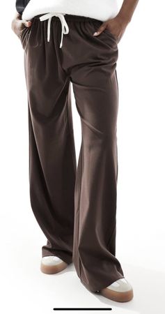 Braune Stoffhose Stradivarius Gr. M NEU