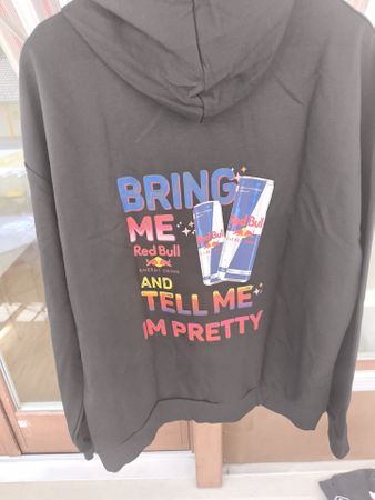 hoodie schwarz mit aufdruck