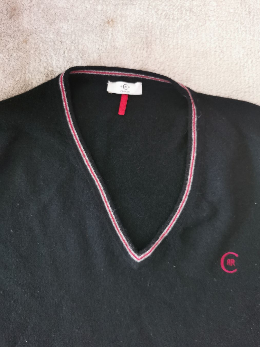 Maglioni & Felpe: Pullover WOLLE/Kaschmir Grösse L schwarz, CERUTTI – Usato da Erlenbach ZH venduto da alisamilana 1