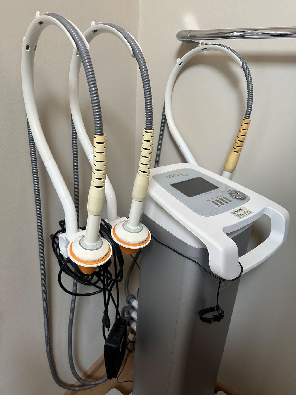 Attrezzature mediche: Pollogen Maximus Trilipo – Usato da Rüschlikon venduto da tcf_mp8y 3
