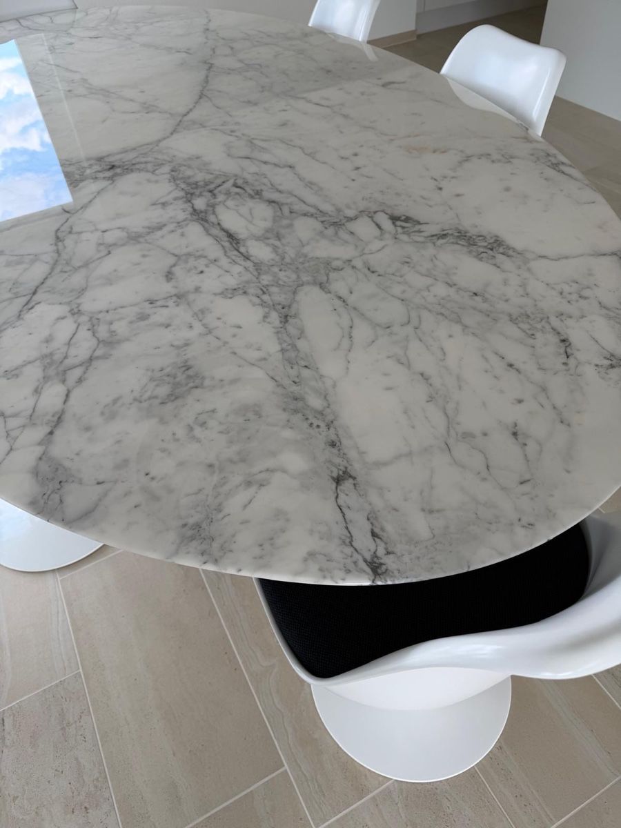 Knoll Set di tavolo e panche: Knoll Oval Saarinen table – Nuovo (secondo la descrizione) da Zürich venduto da Claus-Zr 5
