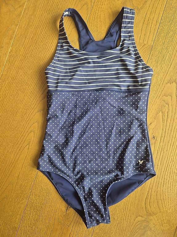 Maillots de bain: Badeanzug Gr. 152 – D'occasion à Bülach par Best-Touchdown